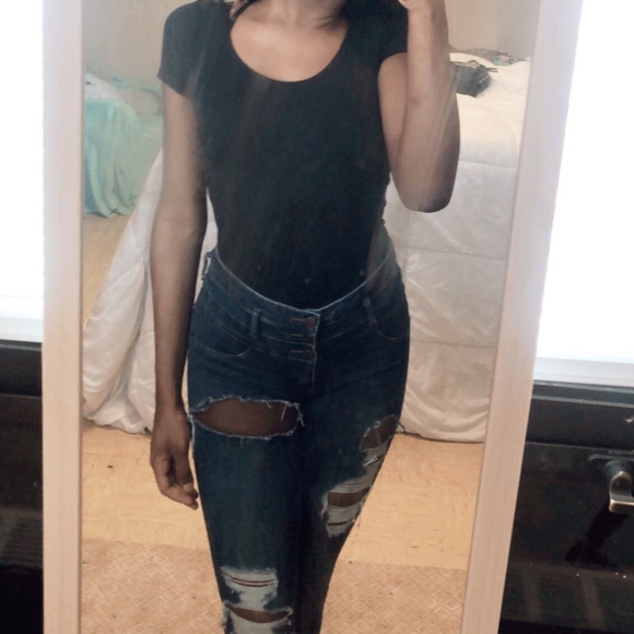 CHARLOTTE RUSSE Black cutout bodysuit - Picture 2 of 2